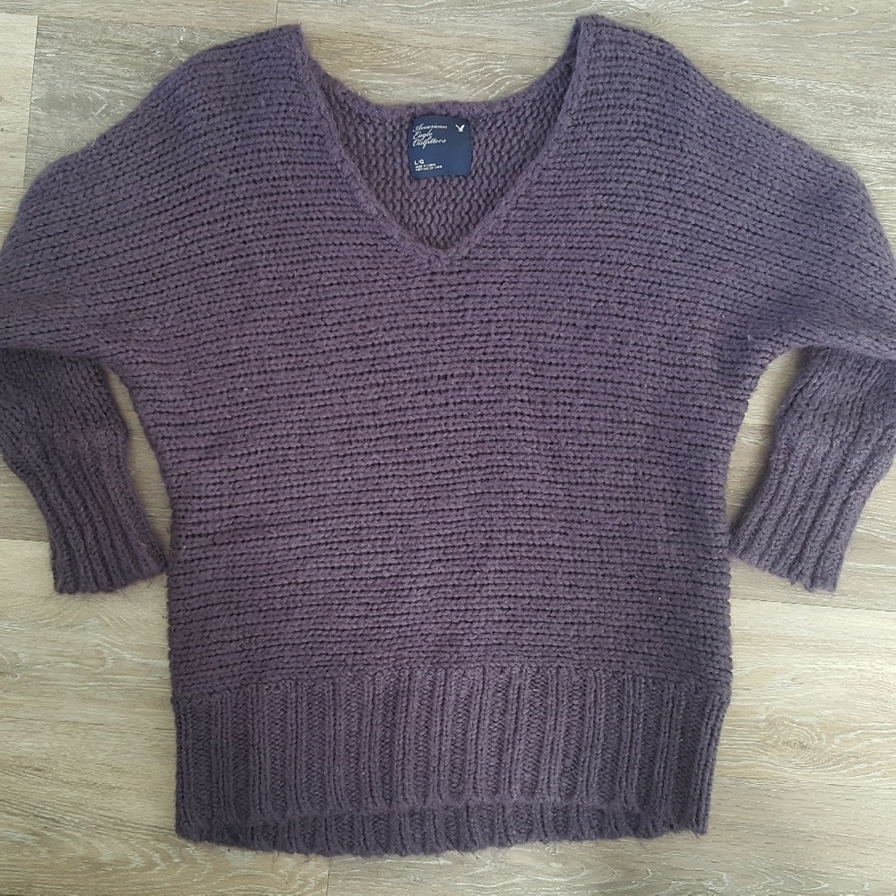 American Eagle Wool V-neck sweater 3/4 sleeves